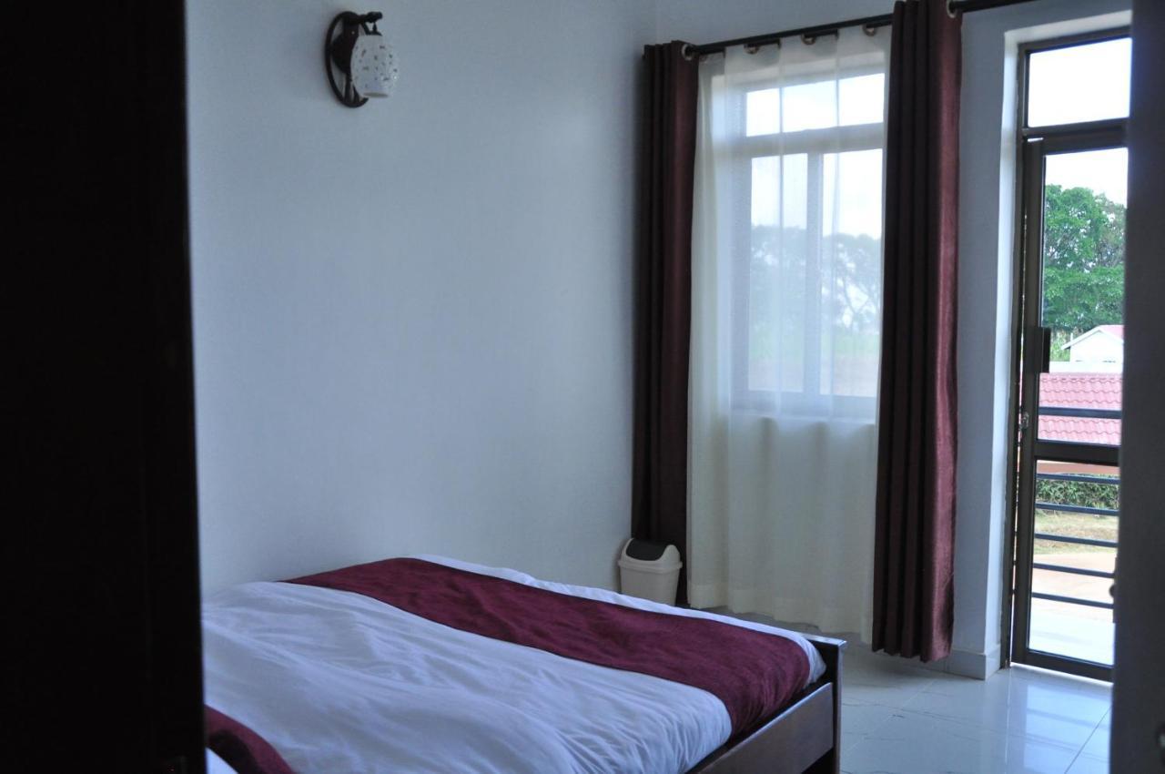 Golden View Hotel Ibanda Dış mekan fotoğraf