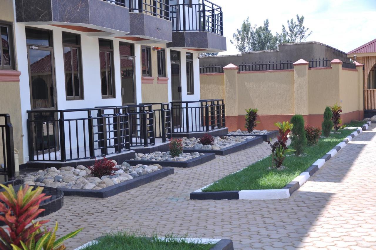 Golden View Hotel Ibanda Dış mekan fotoğraf