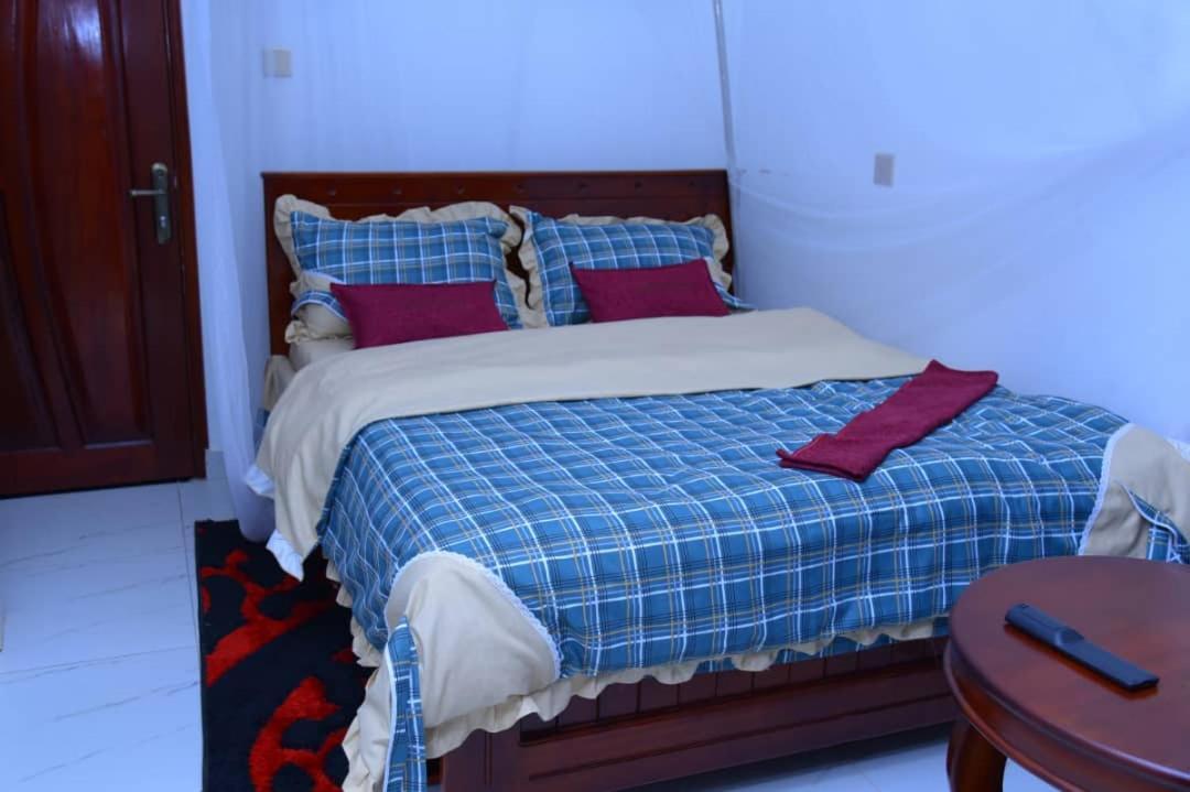 Golden View Hotel Ibanda Dış mekan fotoğraf