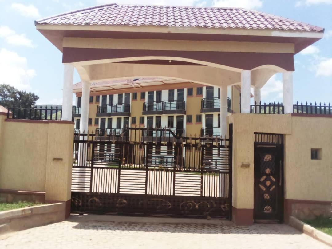 Golden View Hotel Ibanda Dış mekan fotoğraf