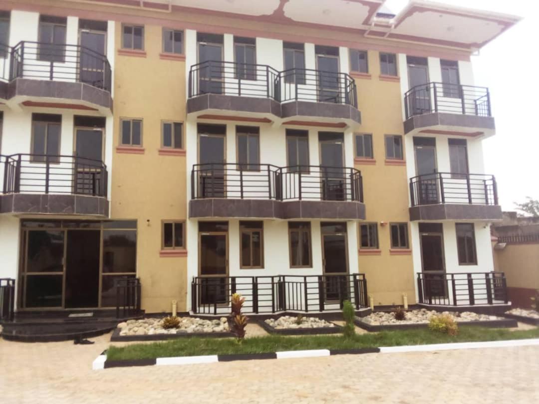 Golden View Hotel Ibanda Dış mekan fotoğraf